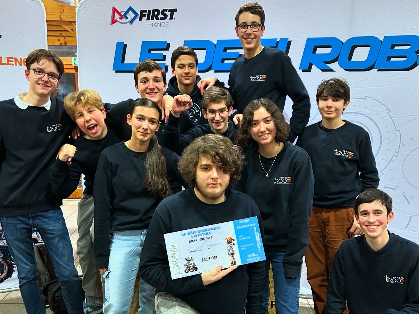 Succès des équipes de Saint-Jo à la régionale du Concours de Robotique