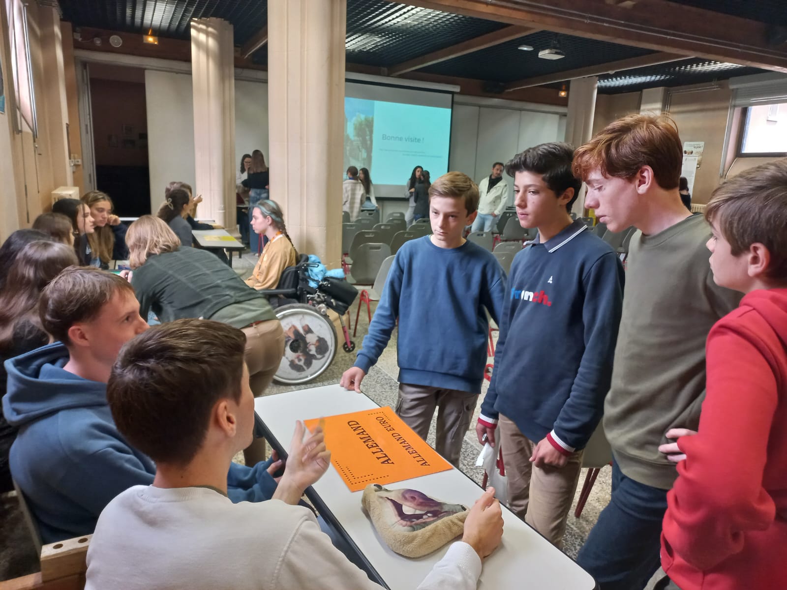 Les Lycéens présentent leurs spés