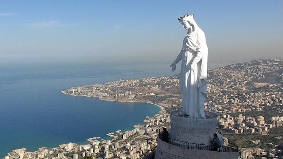 Avec Mechref, aux côtés du Liban meurtri