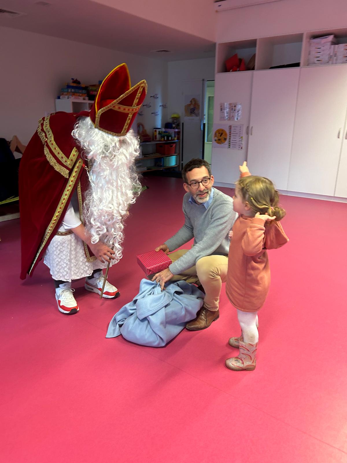 Une visite de saint Nicolas en Maternelle !